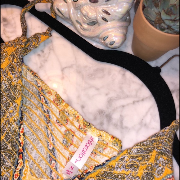 Cute Summer Romper 💛 - Picture 5 of 5